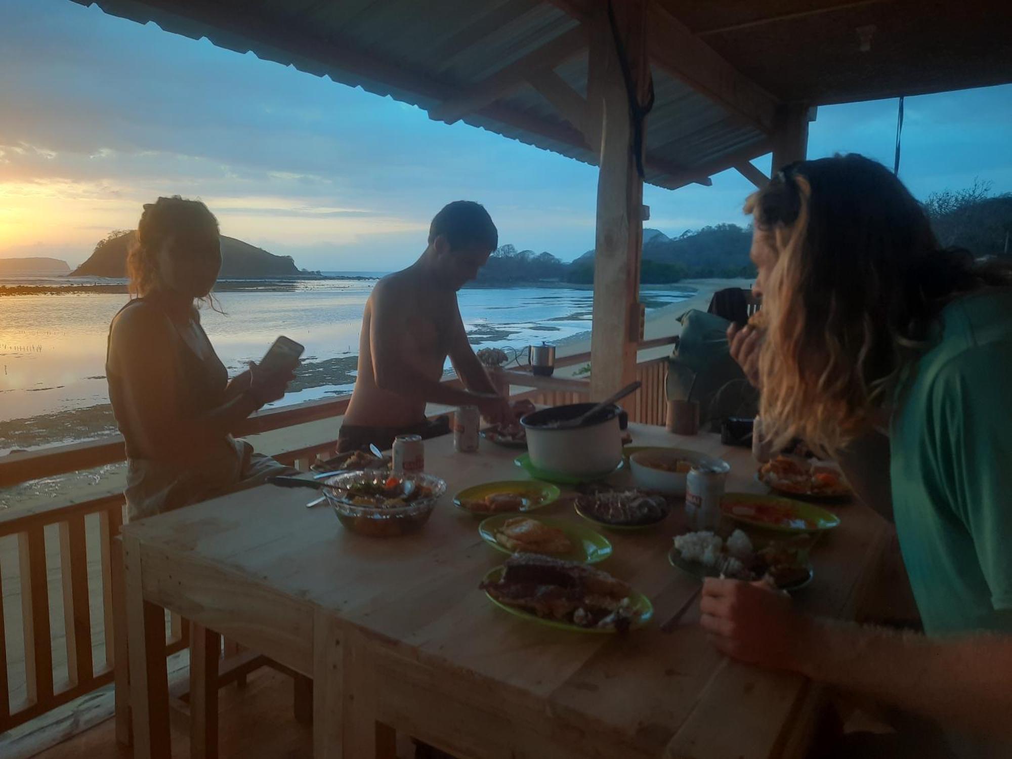 Boneputeh Homestay Taliwang 외부 사진
